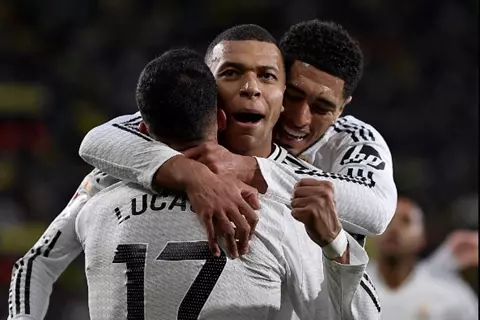 فينيسيوس وبيلينجهام على مقاعد البدلاء.. تشكيل ريال مدريد لمواجهة ألافيس